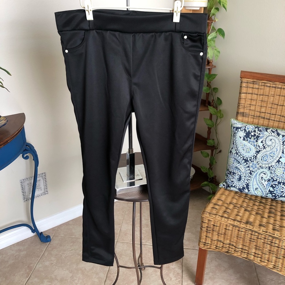Womenice 52  Black Pants - 35 - XXL